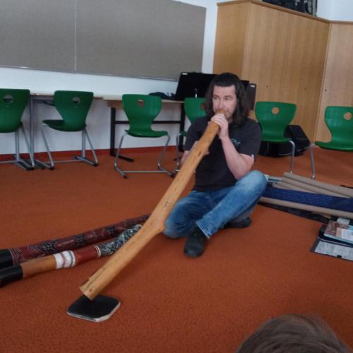 Digeridoo