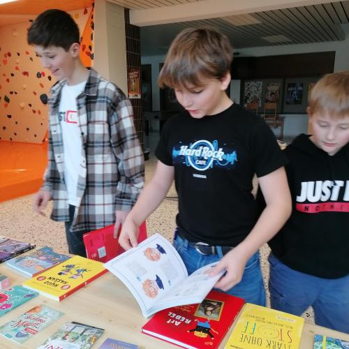 bücher23
