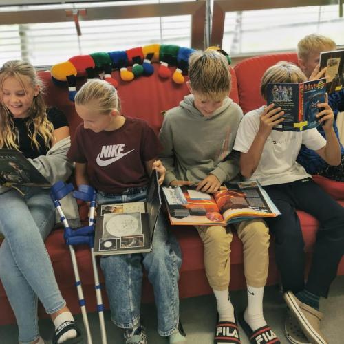 Besuch in der Bibliothek 1