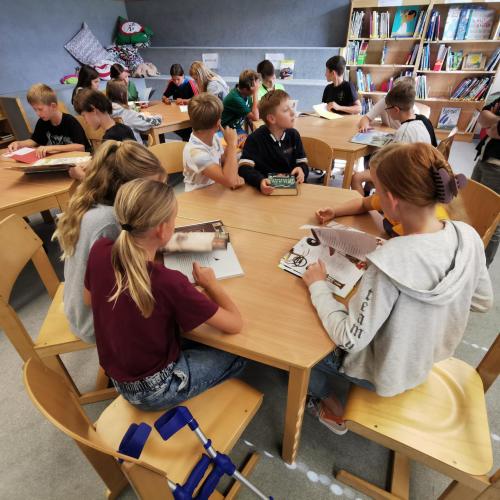 Besuch in der Bibliothek 1