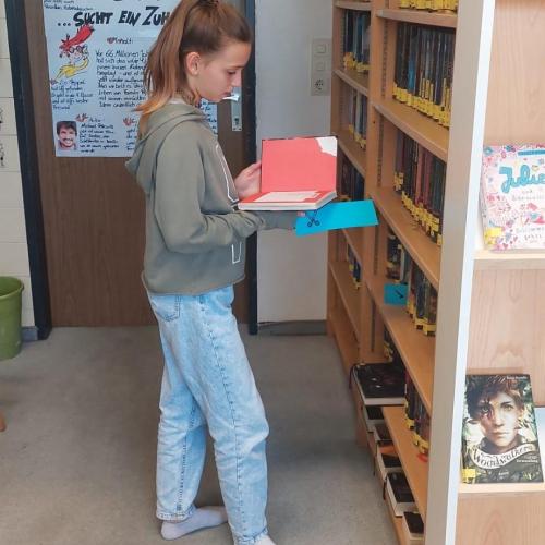 Besuch in der Bibliothek 1