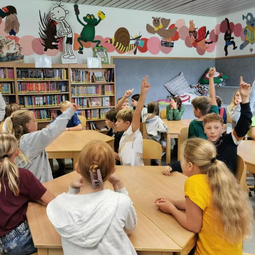 Besuch in der Bibliothek 1