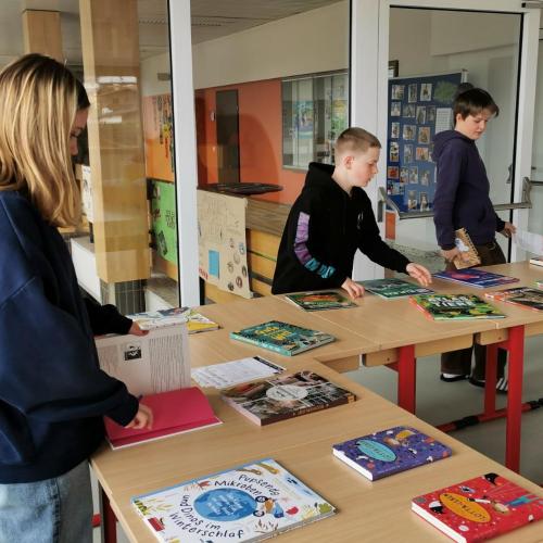 Buchausstellung 2025