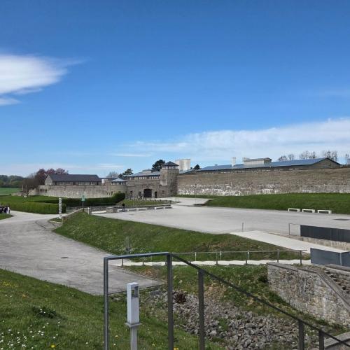 Mauthausen26