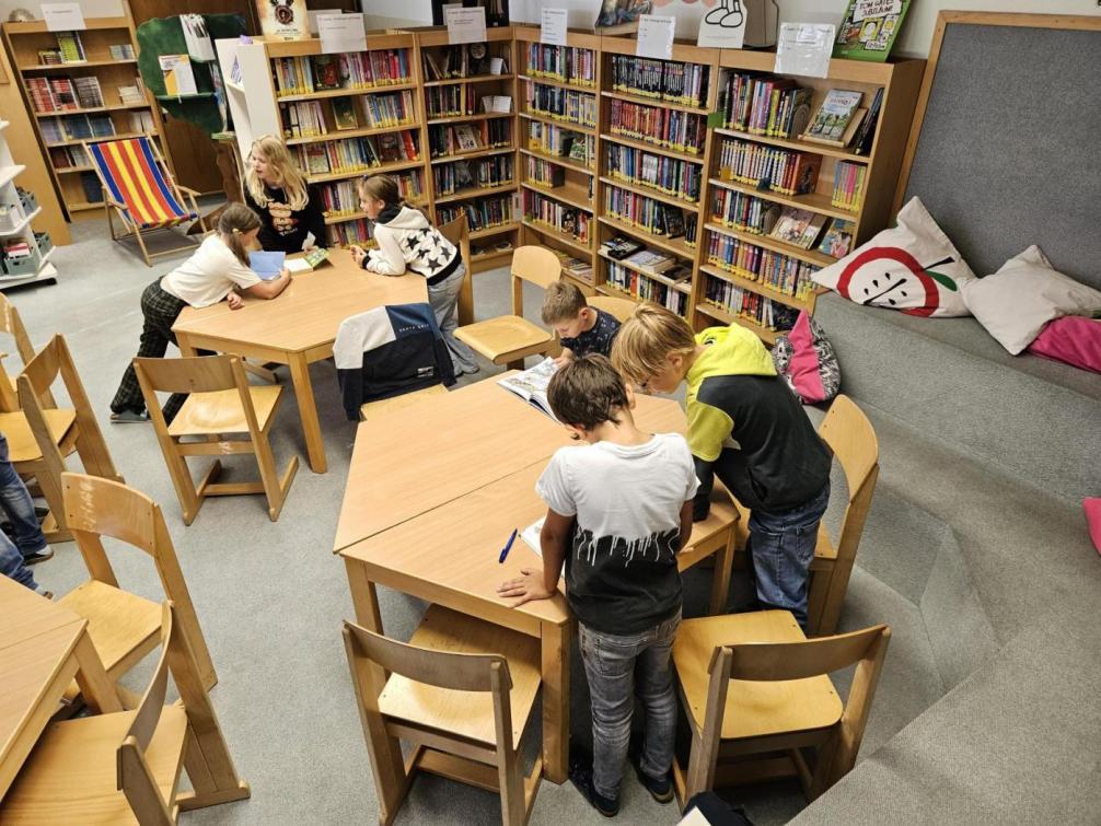 Besuch in der Bibliothek 1