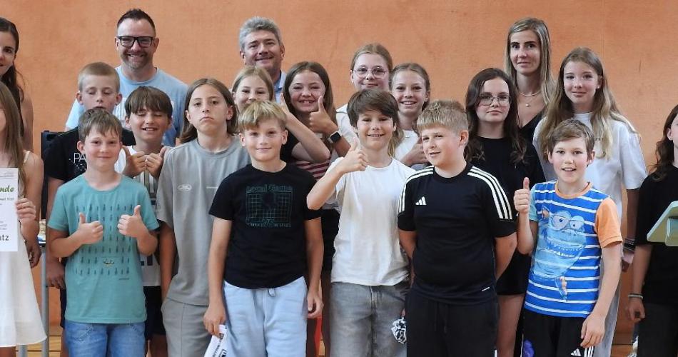 Schulversammlung 25 1.jpg